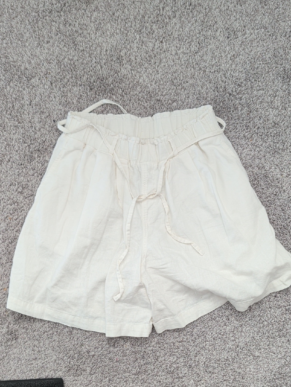 Universal Thread White High-Waist Drawstring Linen-Blend Shorts